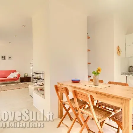 Casa Con Accesso Diretto Al Mare By Lovesud Hébergement de vacances